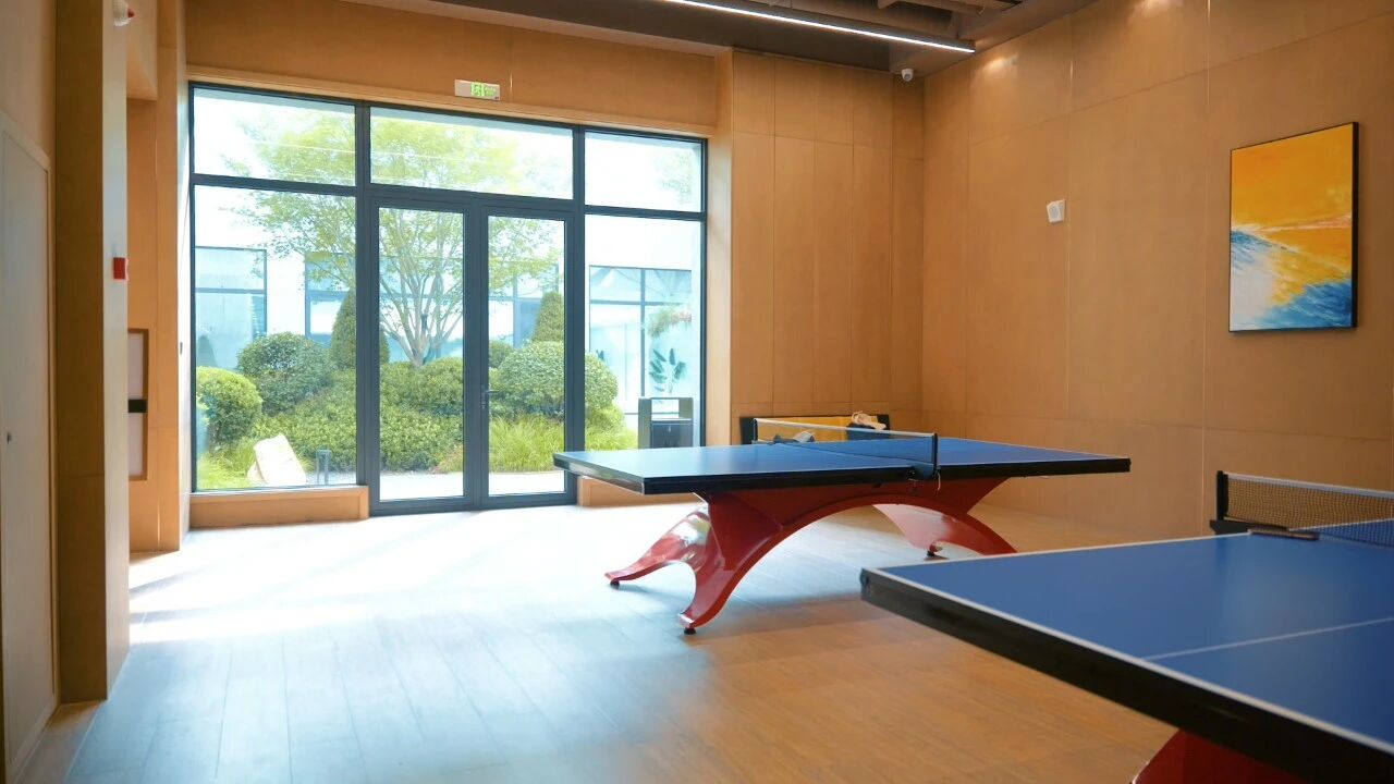 5fd5c9ff0fea0bf22e6f773d2aba9f5c